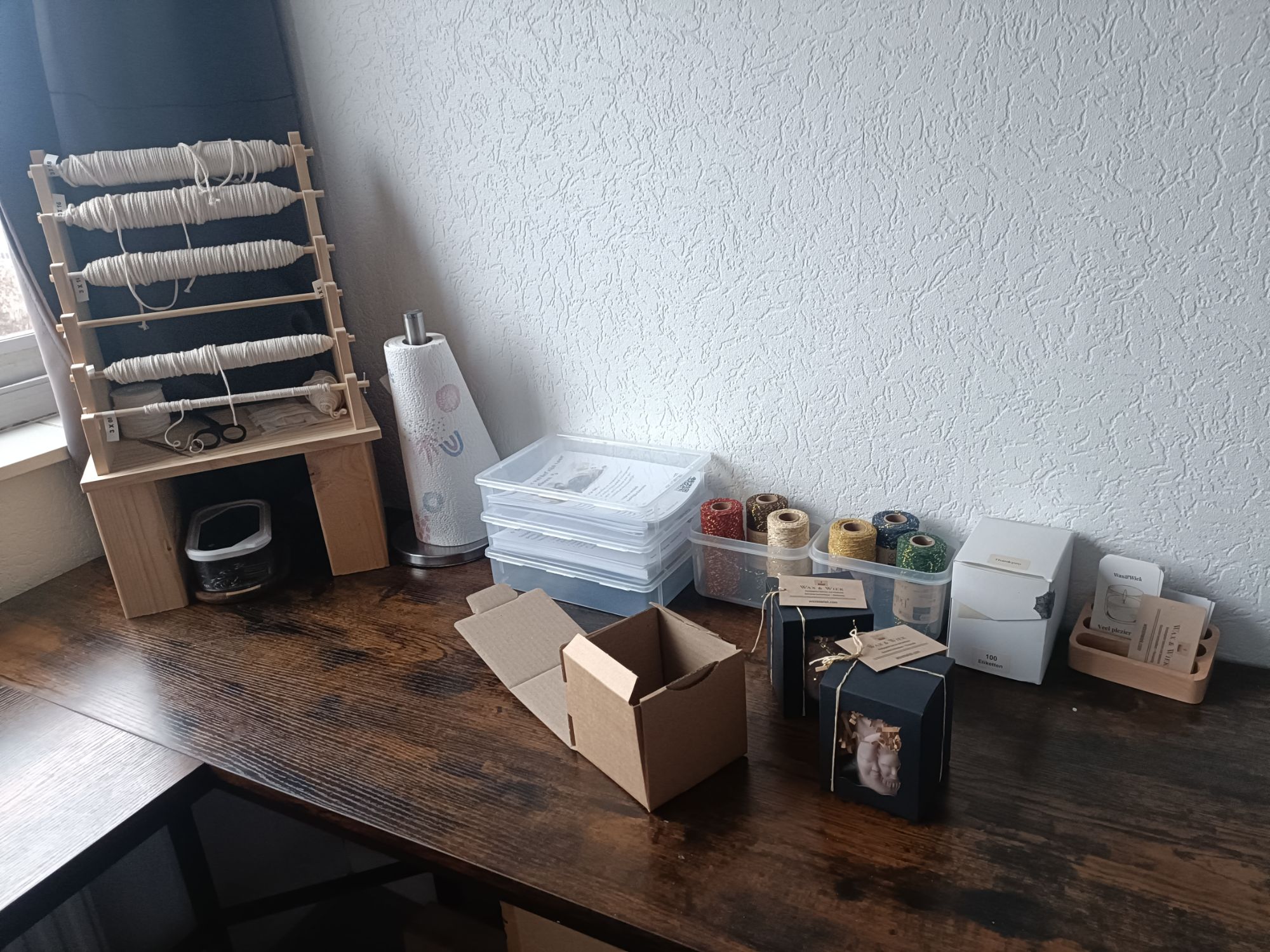 Mijn inpaktafel ni mijn thuis atelier